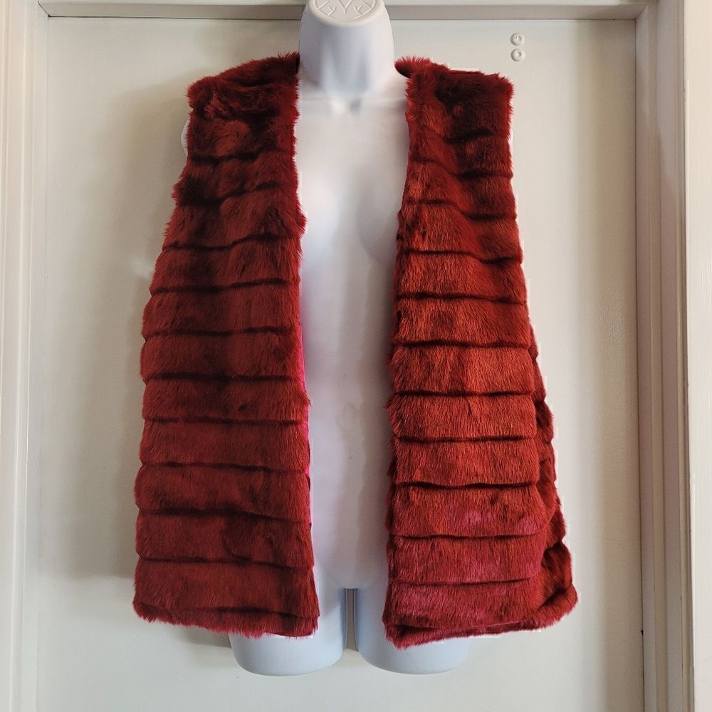 Karma merlot colored faux fur vest in excellent condition